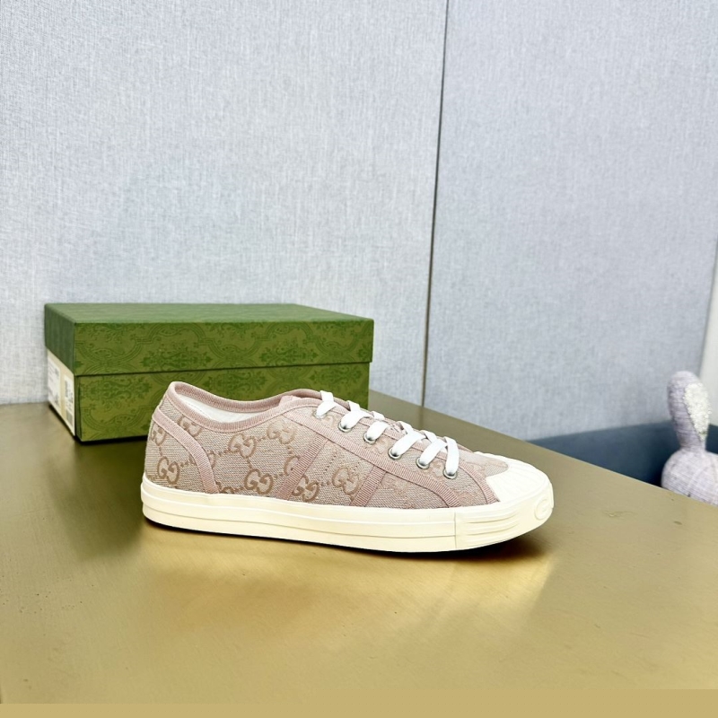G*u*i casual shoes
